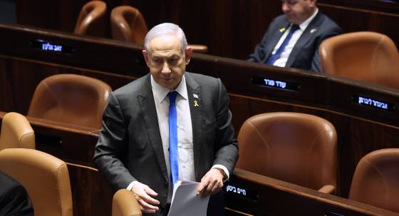 Benjamin Netanyahu in the Israeli Parliament (Image: EPA/Abir Sultan)