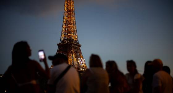 Sunset near the Eiffel Tower during the Closing Ceremony of the Paris Olympic Games (Image: EPA/MARTIN DIVISEK)
